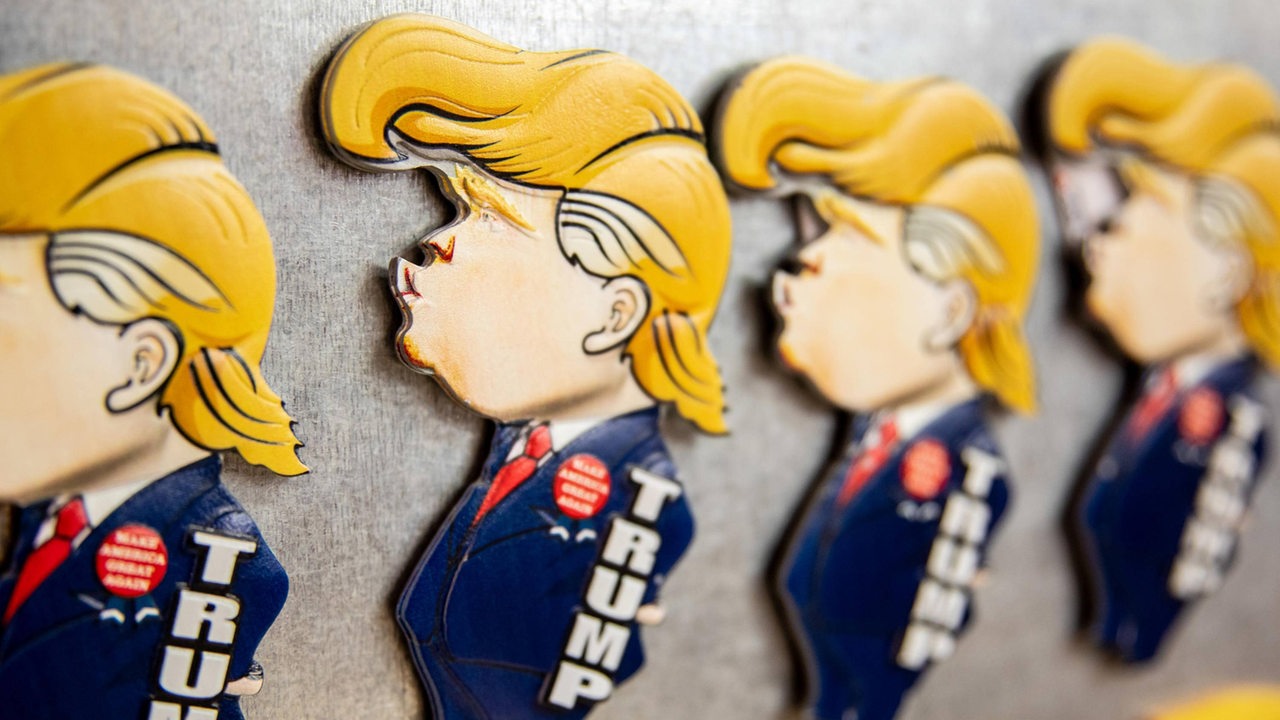 Pins von Donald Trump.