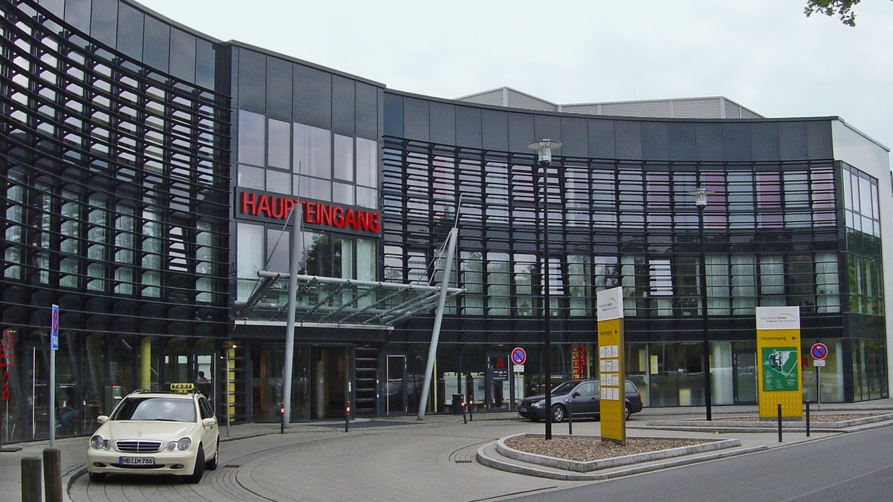 Eingang des Klinikums Links der Weser in Bremen