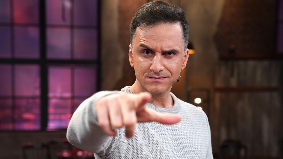 Özcan Cosar 